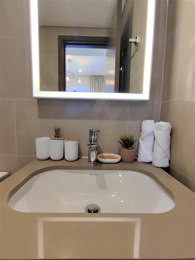 Beautiful 2 Bedroom Next To Business Bay - Sobha Creek Vista Дубай Екстериор снимка