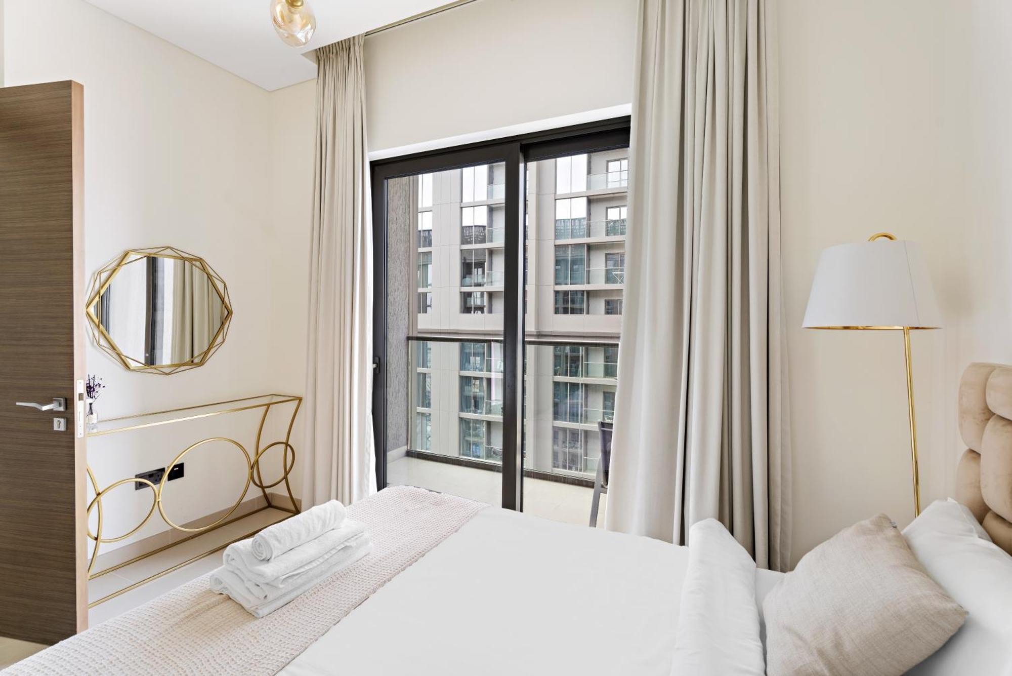 Beautiful 2 Bedroom Next To Business Bay - Sobha Creek Vista Дубай Екстериор снимка