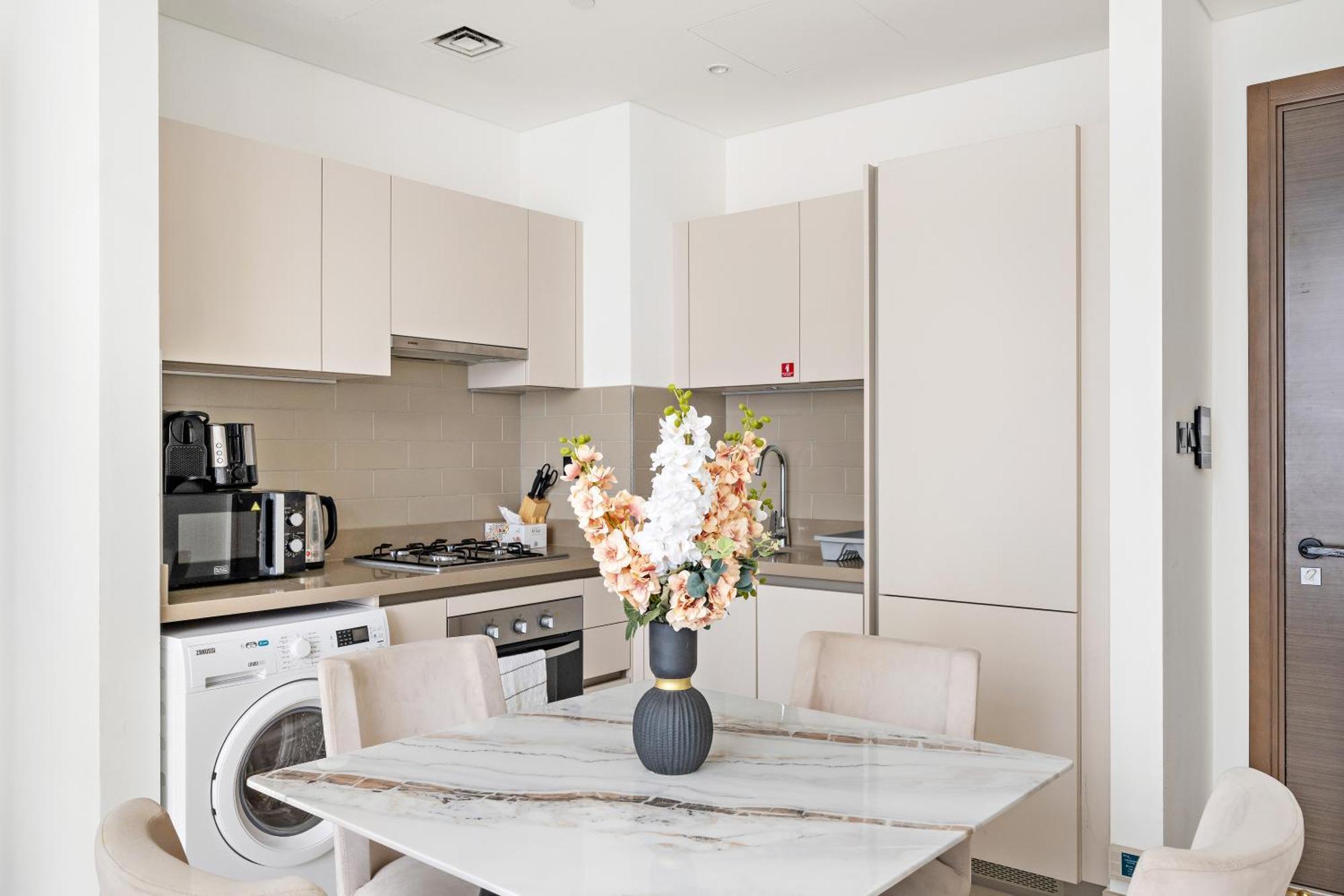 Beautiful 2 Bedroom Next To Business Bay - Sobha Creek Vista Дубай Екстериор снимка